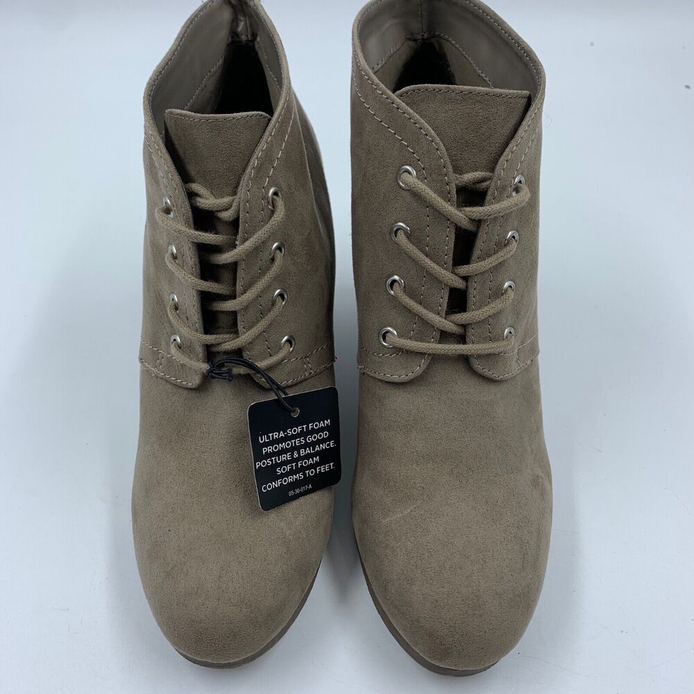 Arizona Jeans Womens 7 Lexie Lace Up Wedge Boots Faux Suede Festival Boho NEW